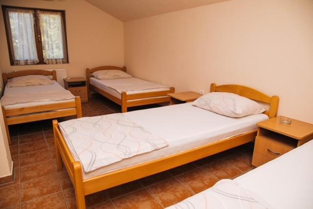 Jezero Laminci Bed & Breakfast Bosanska Gradiska Exterior foto