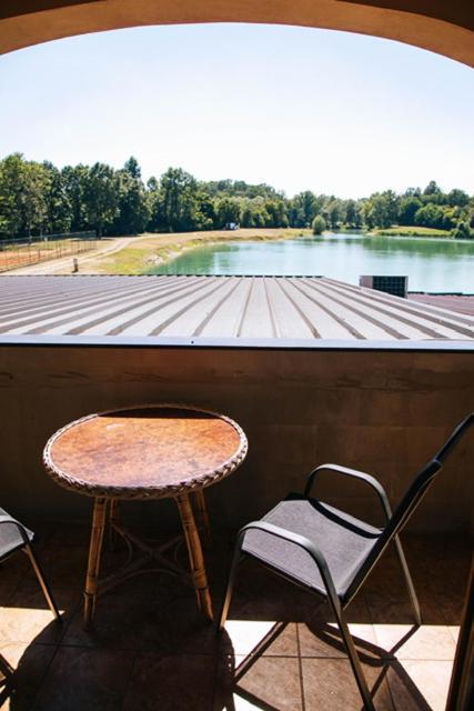 Jezero Laminci Bed & Breakfast Bosanska Gradiska Exterior foto